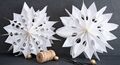 Weihnachtssterne aus Frühstückstüten basteln